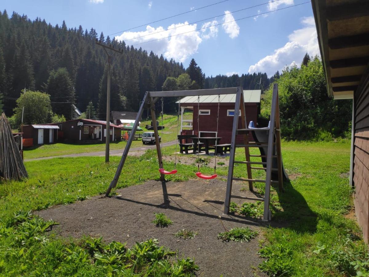 Apartman Raketa Pernink Eksteriør billede