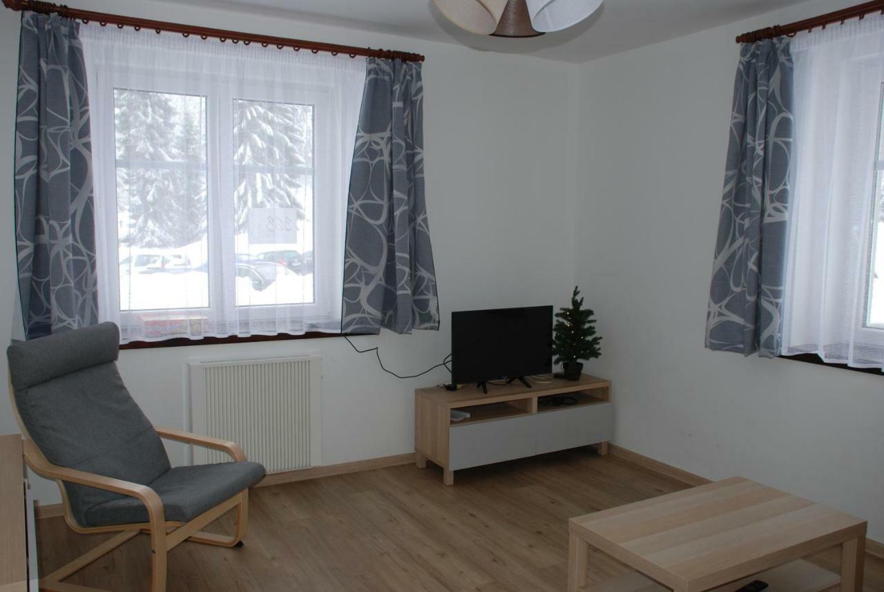 Apartman Raketa Pernink Eksteriør billede