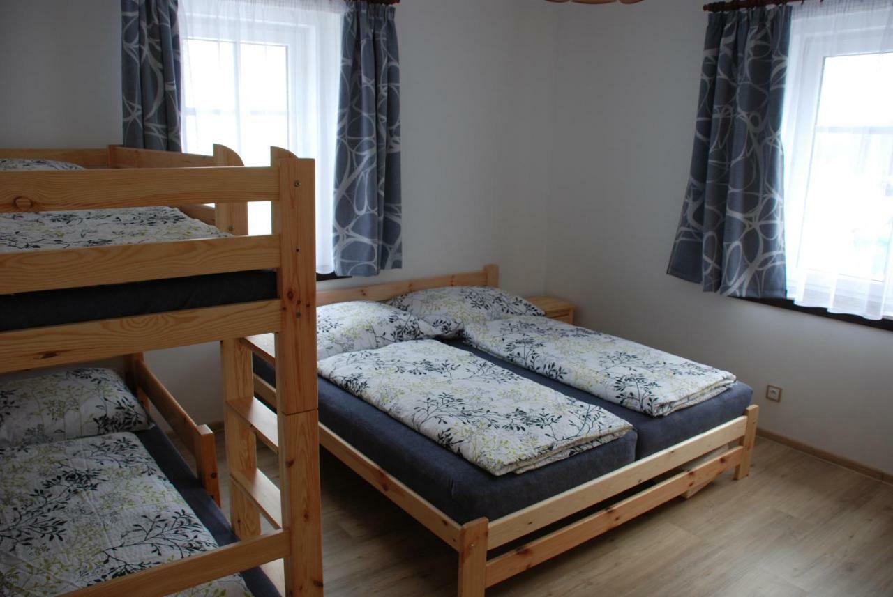 Apartman Raketa Pernink Eksteriør billede